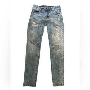 American Eagle Men’s Next Level Flex Skinny Jean. Size 28 x 32.